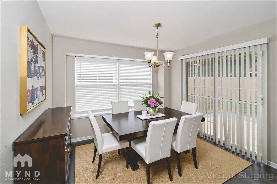 Building Photo - 4961 Briar Oaks Ln