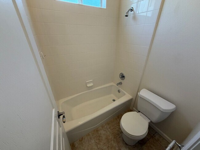 Building Photo - 1353 Dolcetto Ln