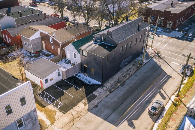 Building Photo - 701 E Kentucky St