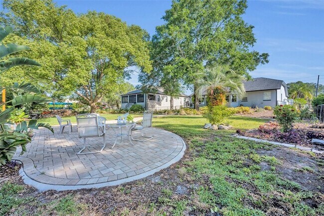 Building Photo - 11768 W Riverhaven Dr