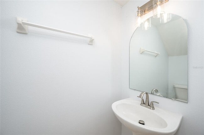Building Photo - 1150 Vineland Pl
