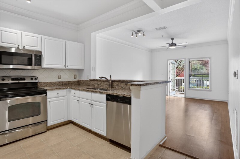 Building Photo - 1111 Westchester Ridge NE