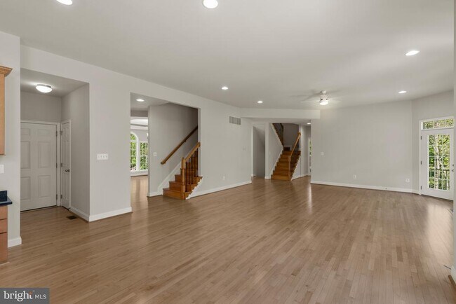 Building Photo - 9724 Centennial Meadows Ln