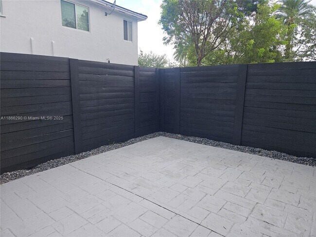 Building Photo - 17606 SW 149th Pl