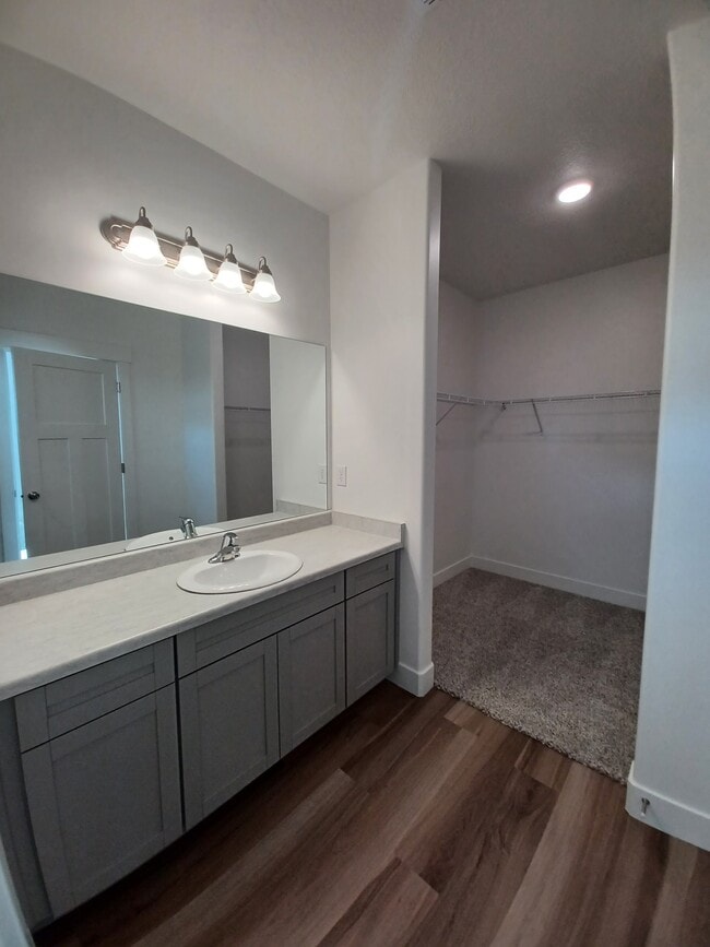 Building Photo - 1984 N 3410 W