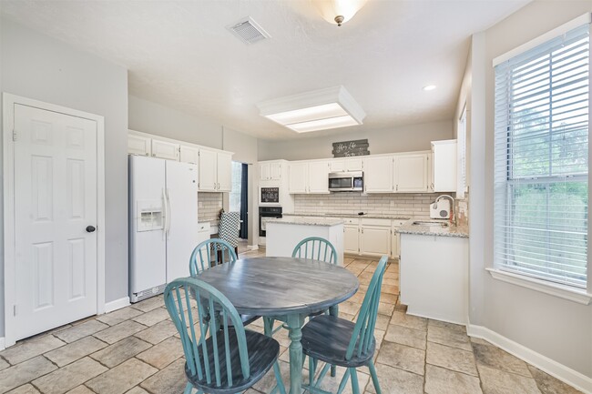 Building Photo - 20422 Maple Meadows Ct