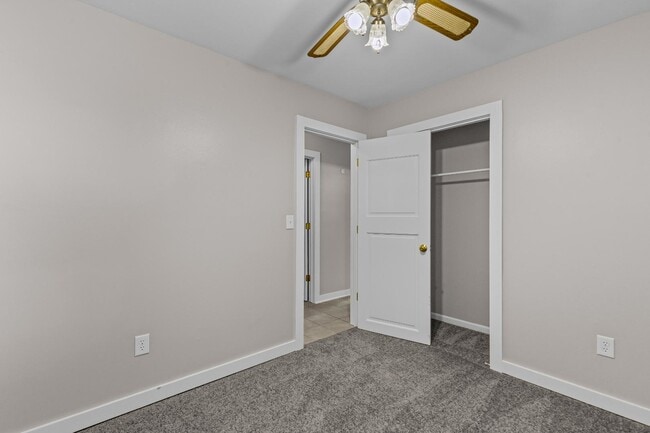 Building Photo - 100 English Rd