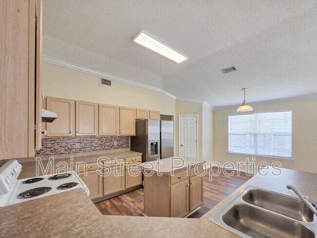Building Photo - 1057 Freeboard Blvd