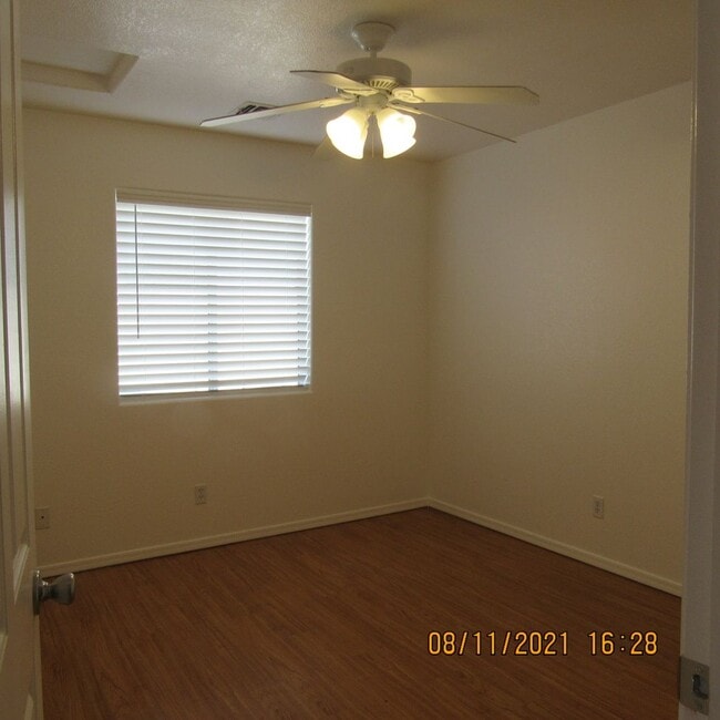 Building Photo - 1311 Wapati Dr