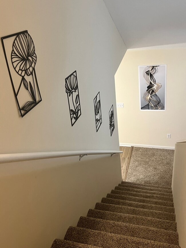 Building Photo - 1511 Legend Trail Dr
