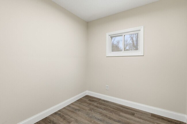 Building Photo - 6008 Champion Rd