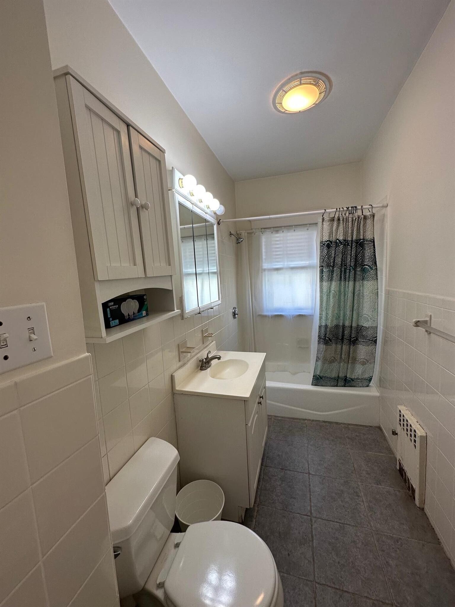 Building Photo - 2 Sacramento St