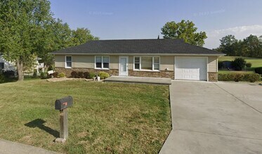 Building Photo - 1003 Rose Ln