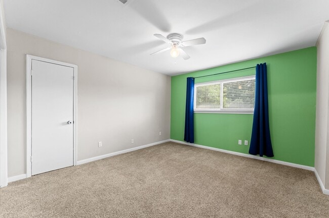 Building Photo - 9407 Brooding Oak Cir