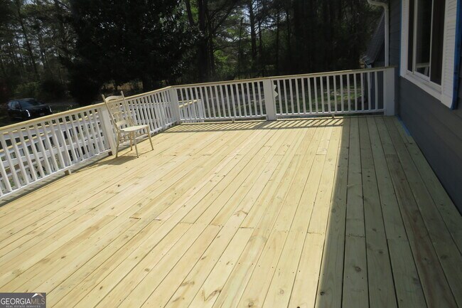 Building Photo - 1105 Hampton Rd