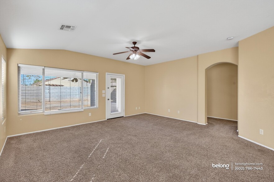 Building Photo - 5032 S Rovey Pkwy