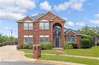 Building Photo - 7744 Bridlewood Ct