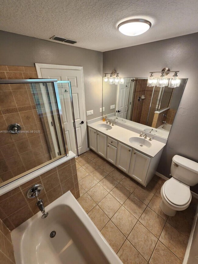 Building Photo - 6404 Las Palmas Way