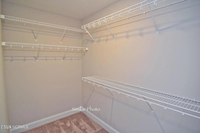 Building Photo - 918 Uplands Ln