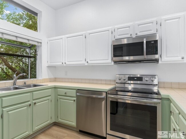 Building Photo - 3223 Alum Creek Ct