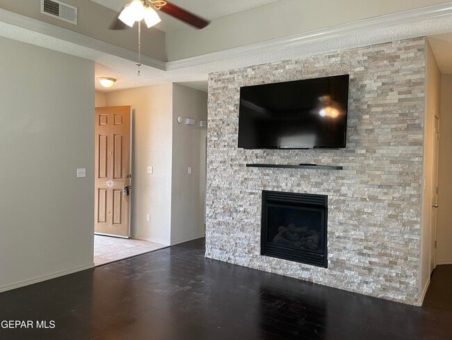 Building Photo - 11249 Duster Dr