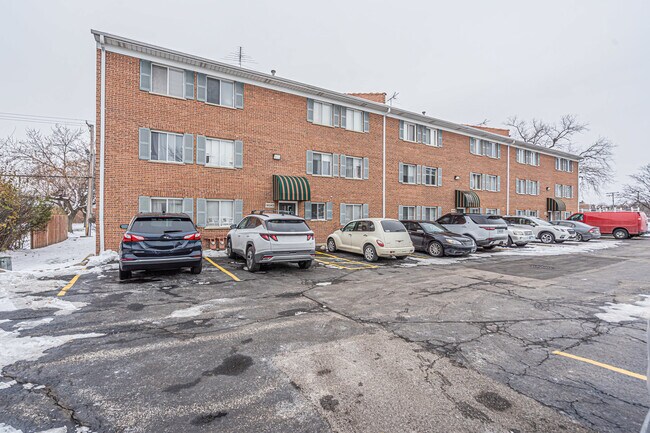 Building Photo - 10347 Dearlove Rd