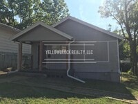 Building Photo - 8239 Lydia Ave