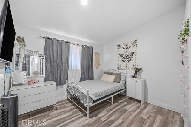 Building Photo - 9417 Mango Ave