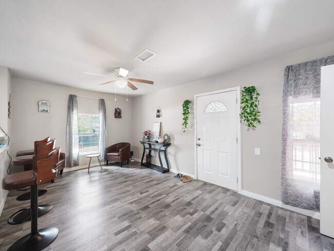 Building Photo - 29 Co Rd 2131