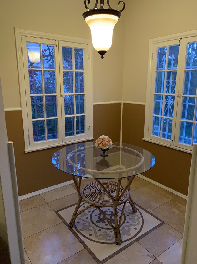 Breakfast Room - 8820 Alcott St