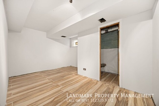 Building Photo - 6155 W School St