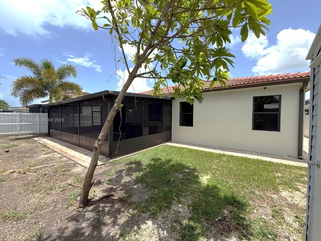 Building Photo - 13631 SW 272nd Terrace