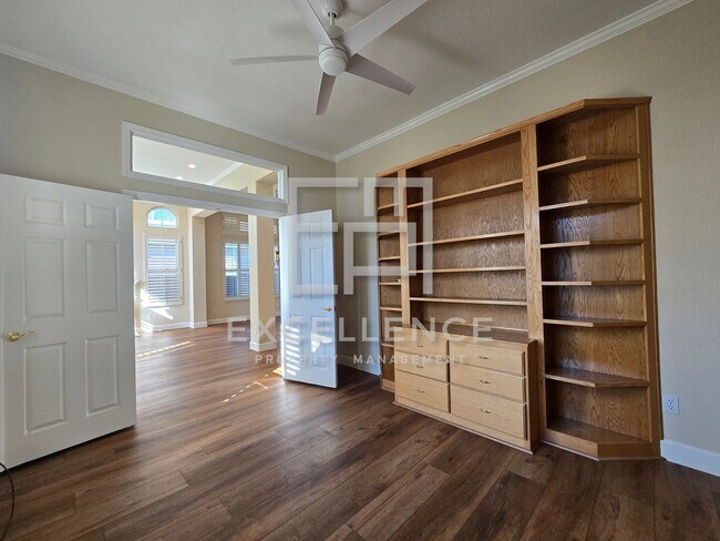 Building Photo - 3/2.5 Home + Office with 2219SF of Beautif...