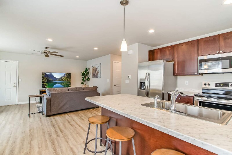 Building Photo - 1940 Good Hearted Pl