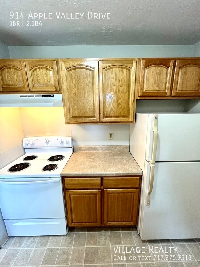 Building Photo - 914 Apple Valley Dr