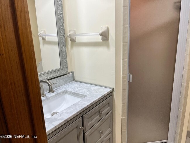 Building Photo - 2930 Ravines Rd