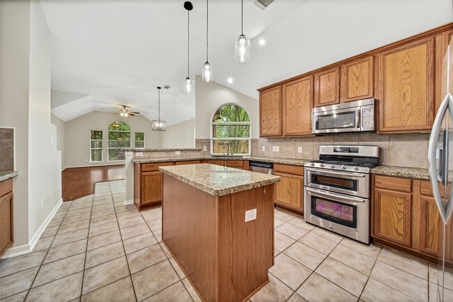 Building Photo - 14526 Red Tailed Hawk Ln