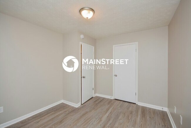 Building Photo - 4 Bedroom Pet-Friendly Home in Ellenwood, GA with Main Street Renewal