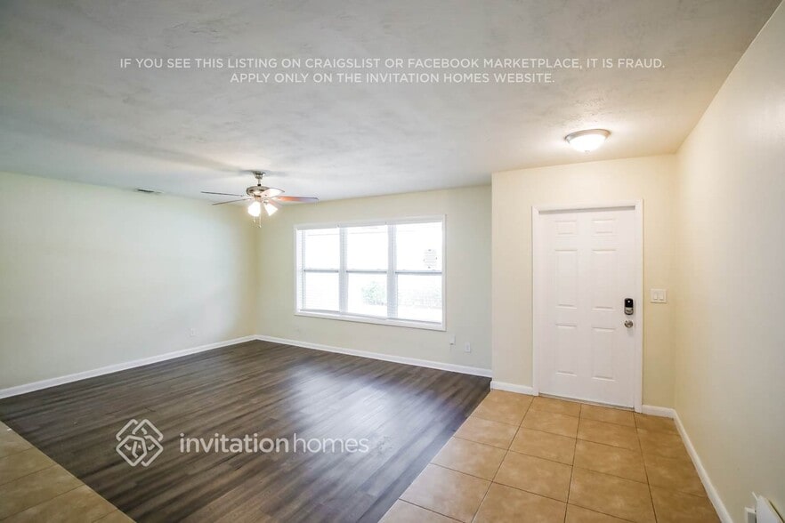 Building Photo - 5313 SW 118th Ave