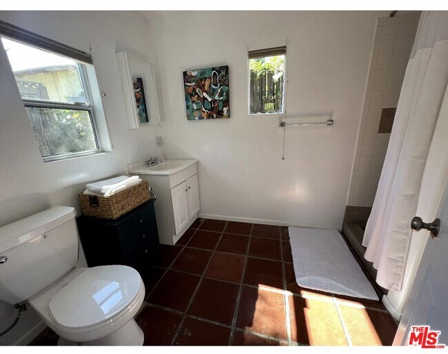 Building Photo - 5715 Allott Ave
