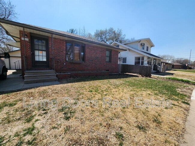 Building Photo - 5725 Hartley St