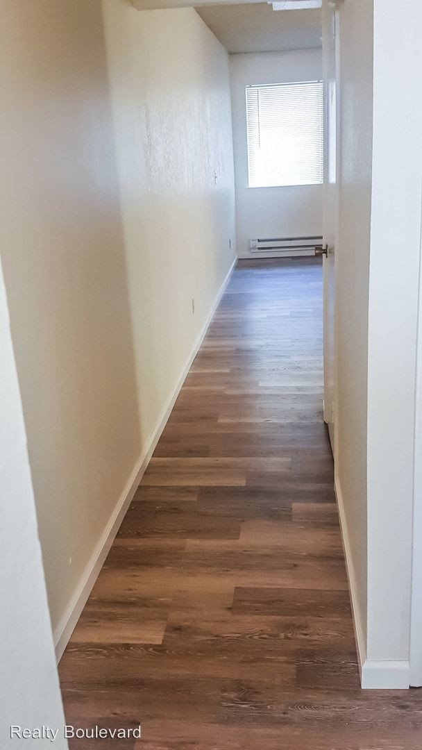 Building Photo - 2 br, 1 bath House - 705 Jamaica #4