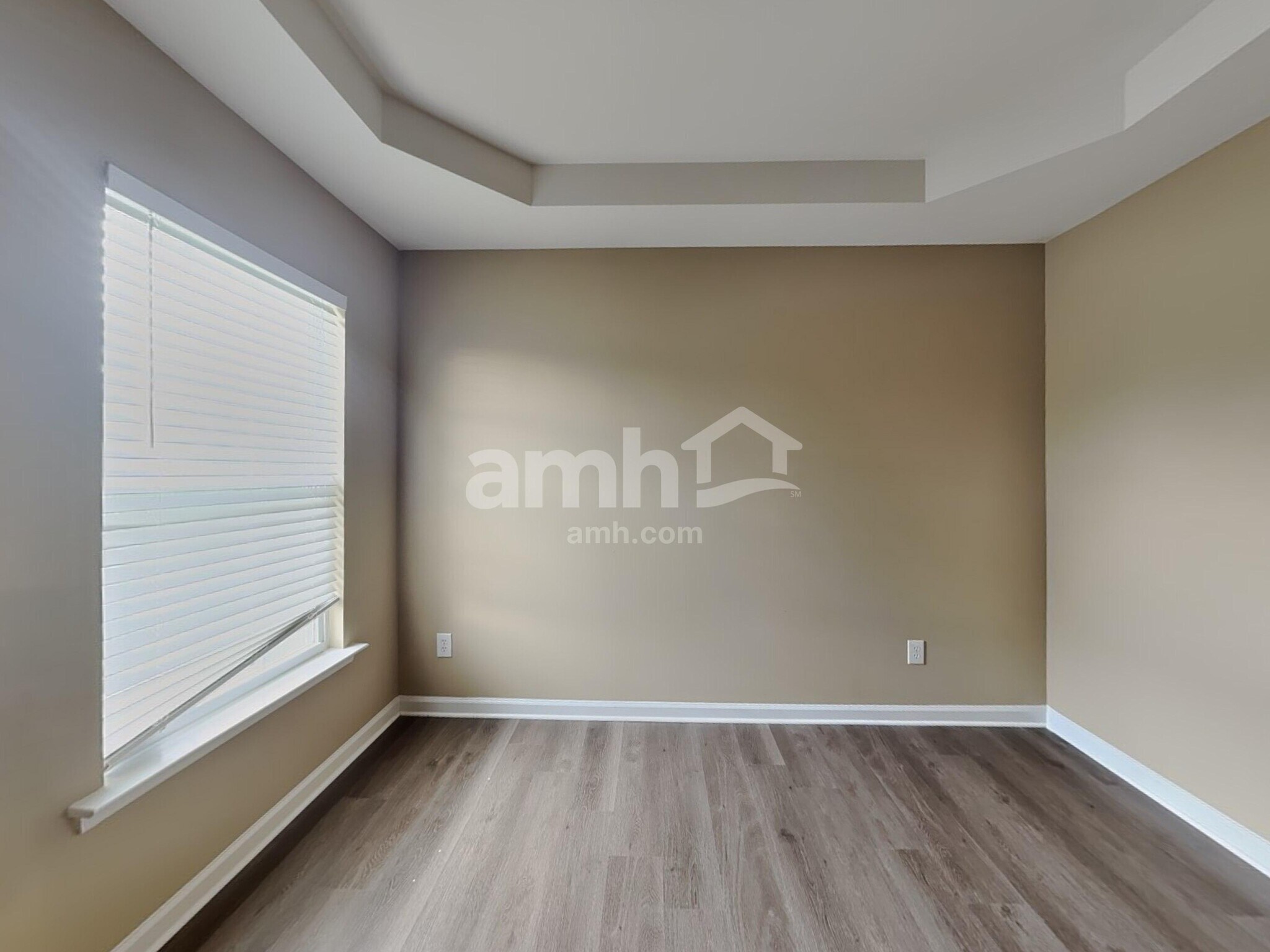 Building Photo - 501 Timber Meadow Lake Dr