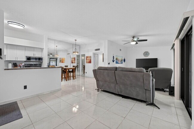 Building Photo - 9474 S Belfort Cir