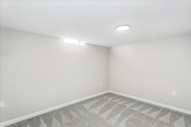 Building Photo - 1470 S Hornecker St