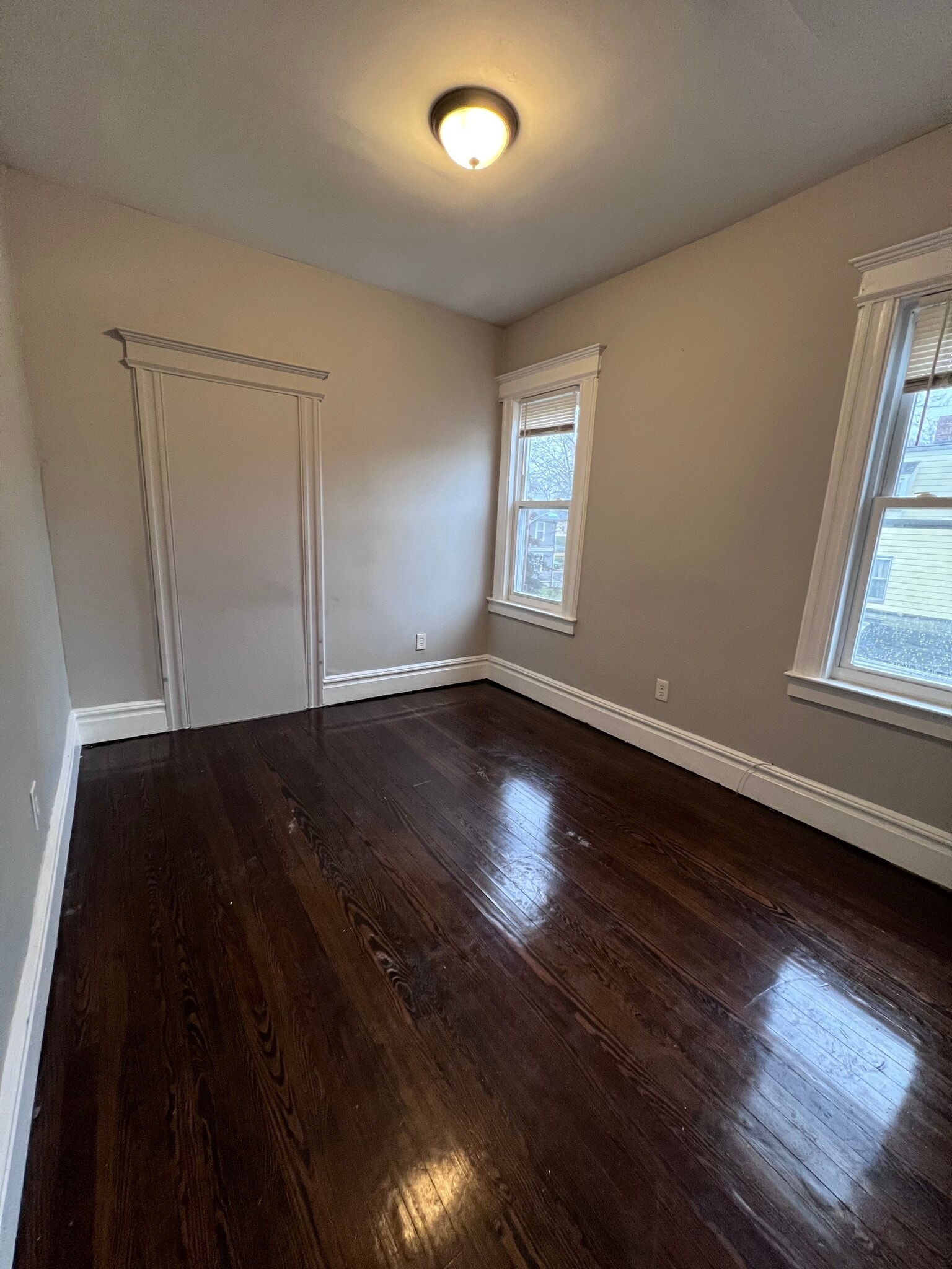 Building Photo - 29 Hilton St