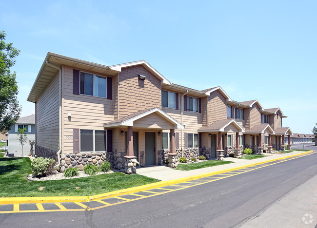 Building Photo - Boulder Creek Townhomes