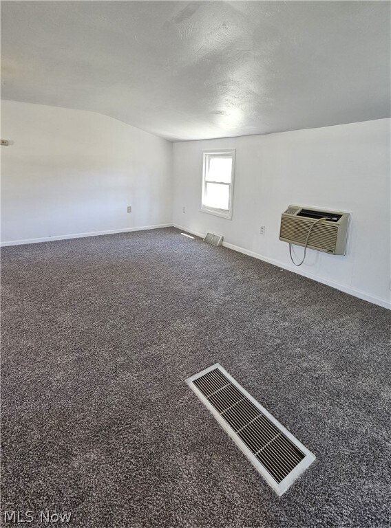 Building Photo - 4660 Darrow Rd