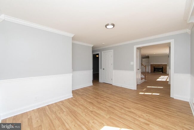 Building Photo - 605 Neck Rd