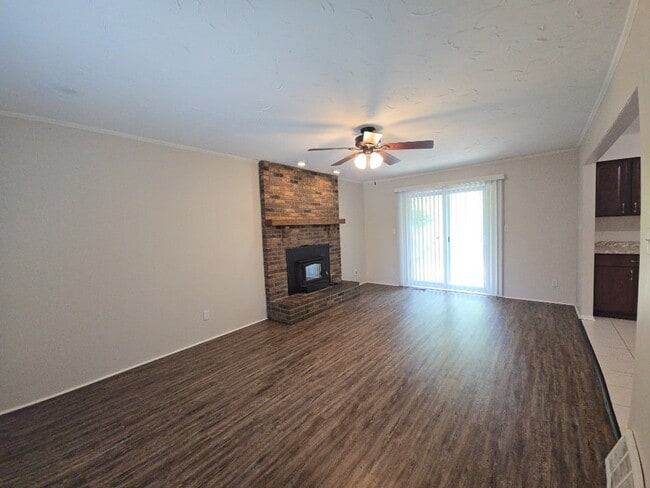 Building Photo - 6386 Taylor Rd